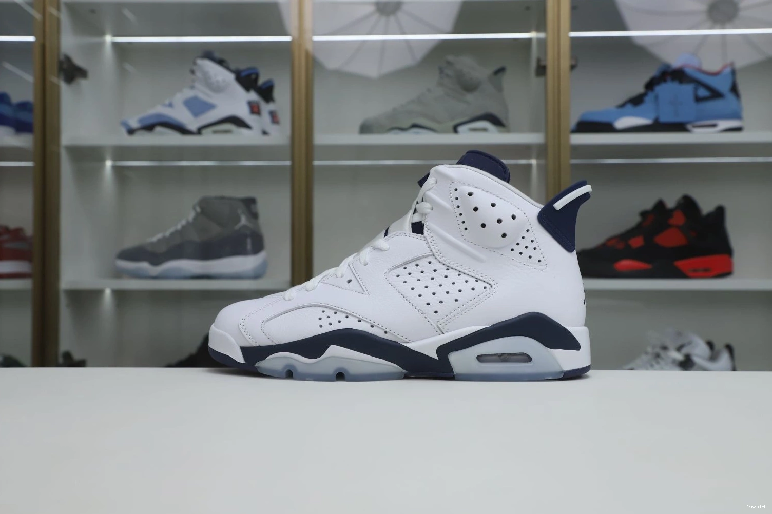 AIR 6 NAVY MIDNIGHT JORDAN 0311